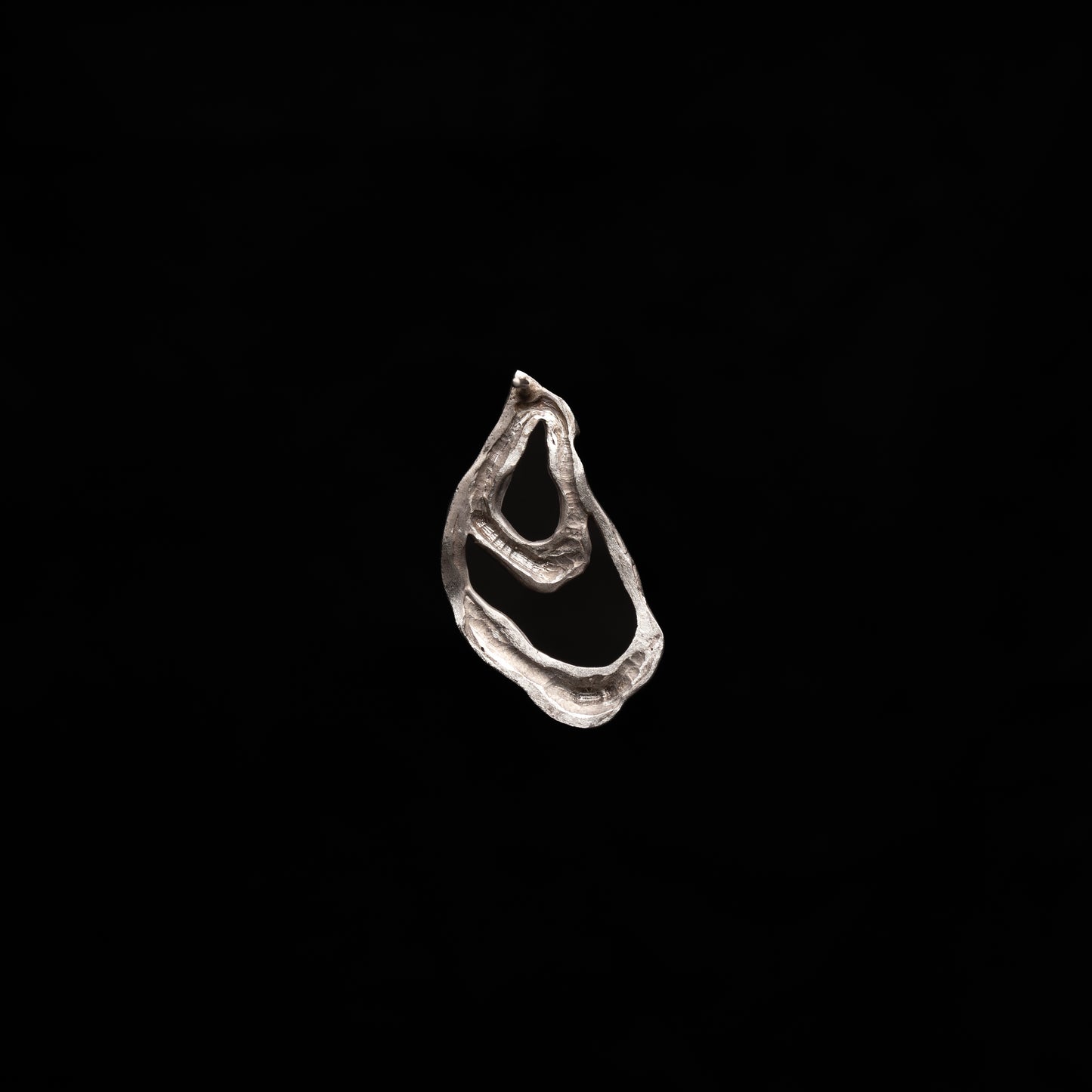 E24 (The Kinetic Flow Drop Earrings)