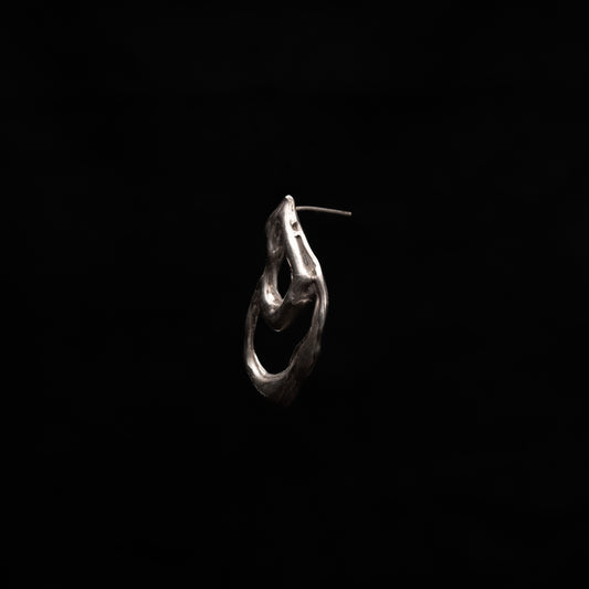 E24 (The Kinetic Flow Drop Earrings)
