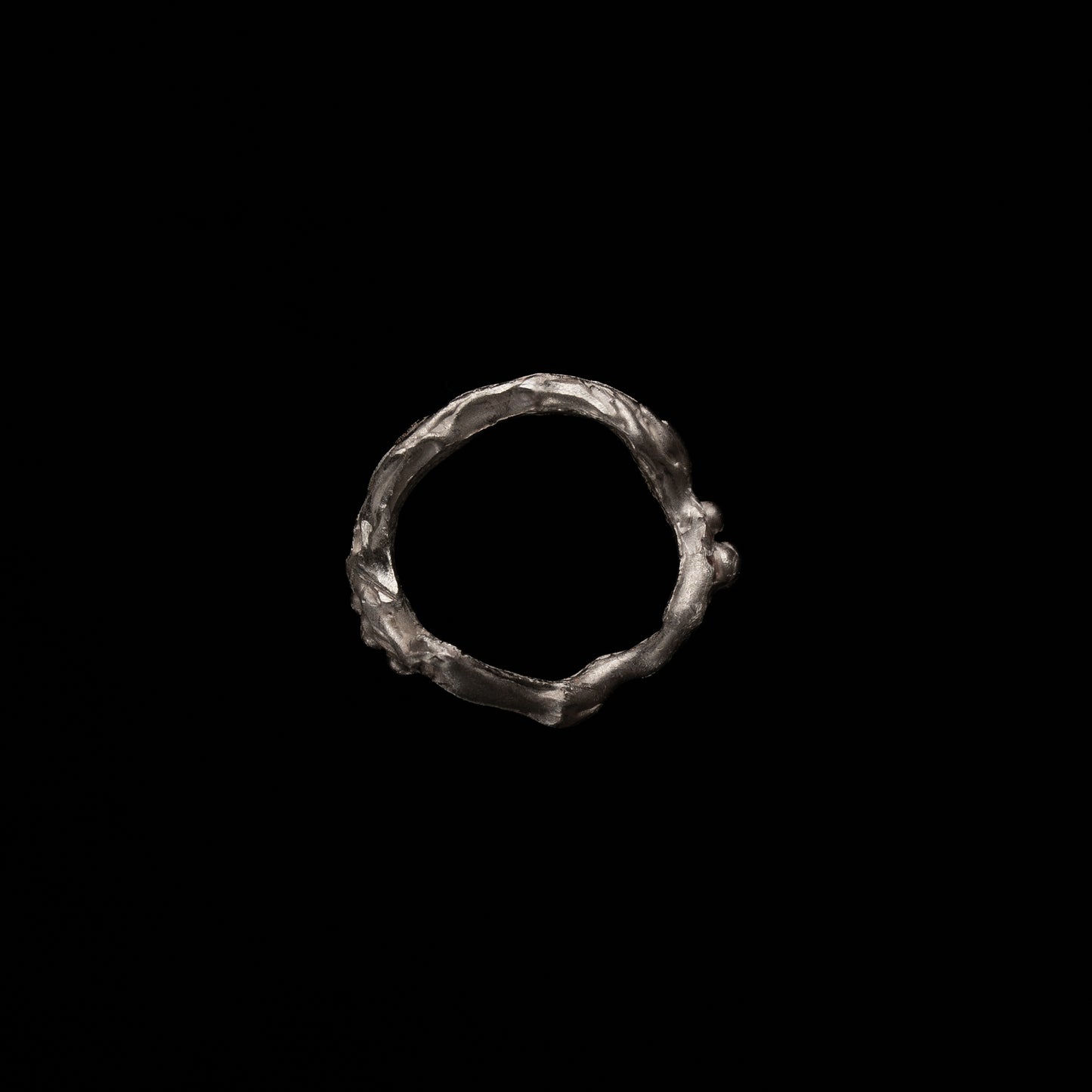 R64 (The Undulating Wave Ring)