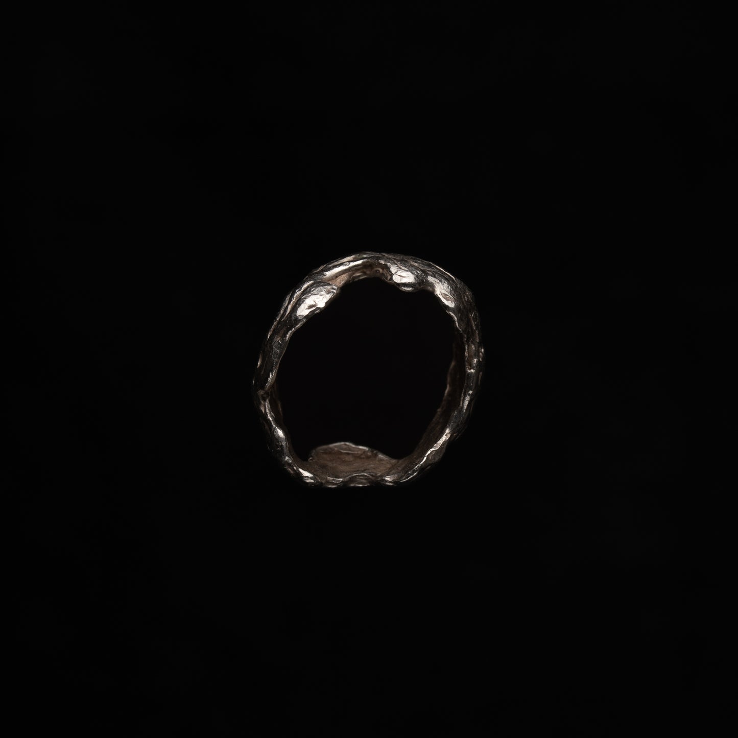 R66 (The Asymmetric Arc Ring)
