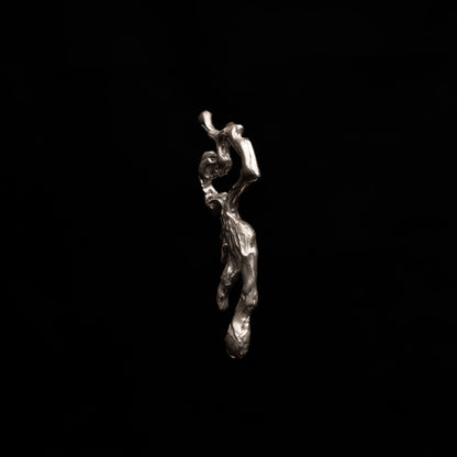 G01 (The Verdant Tendril Pendant)