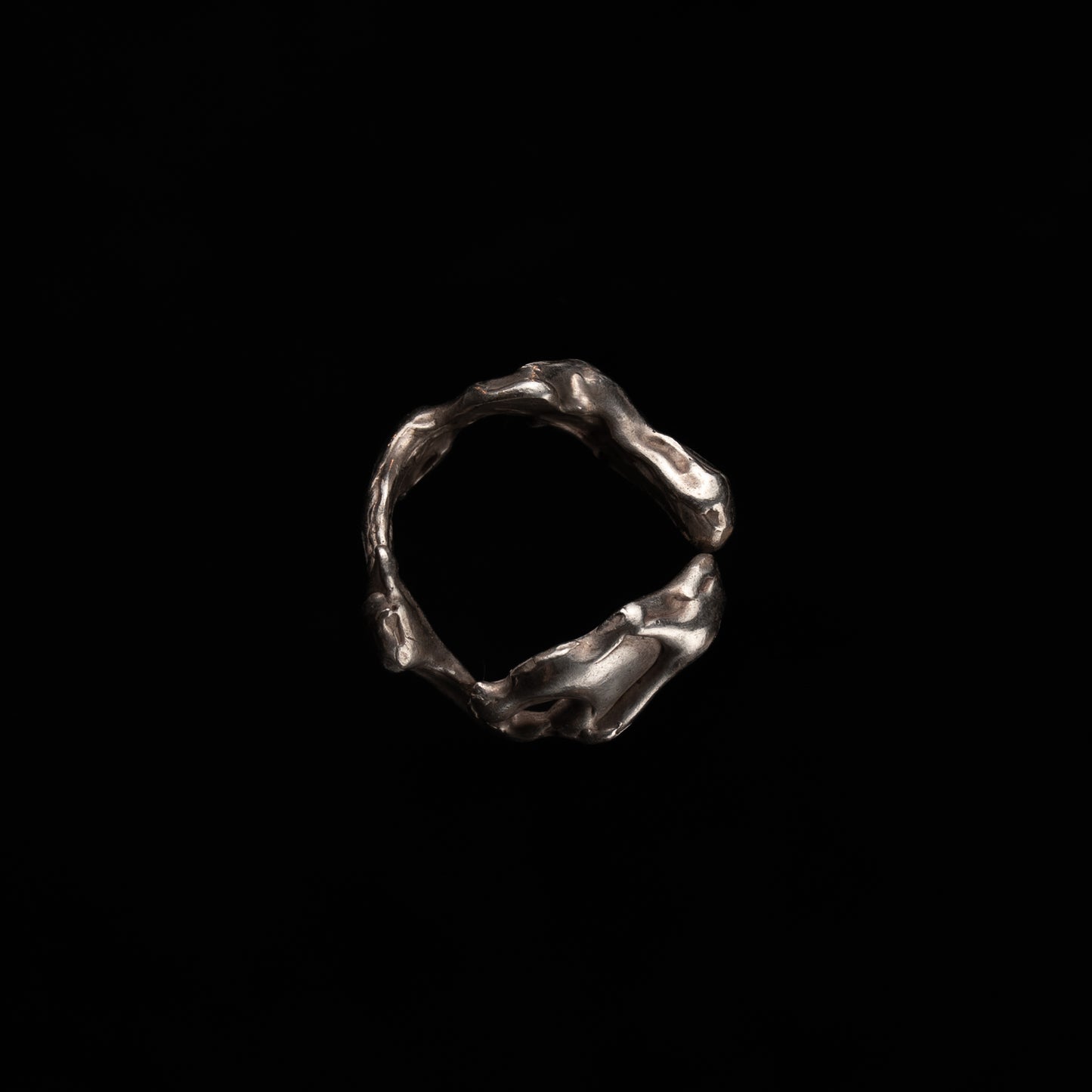 R20 (The Folded Silhouette Ring)