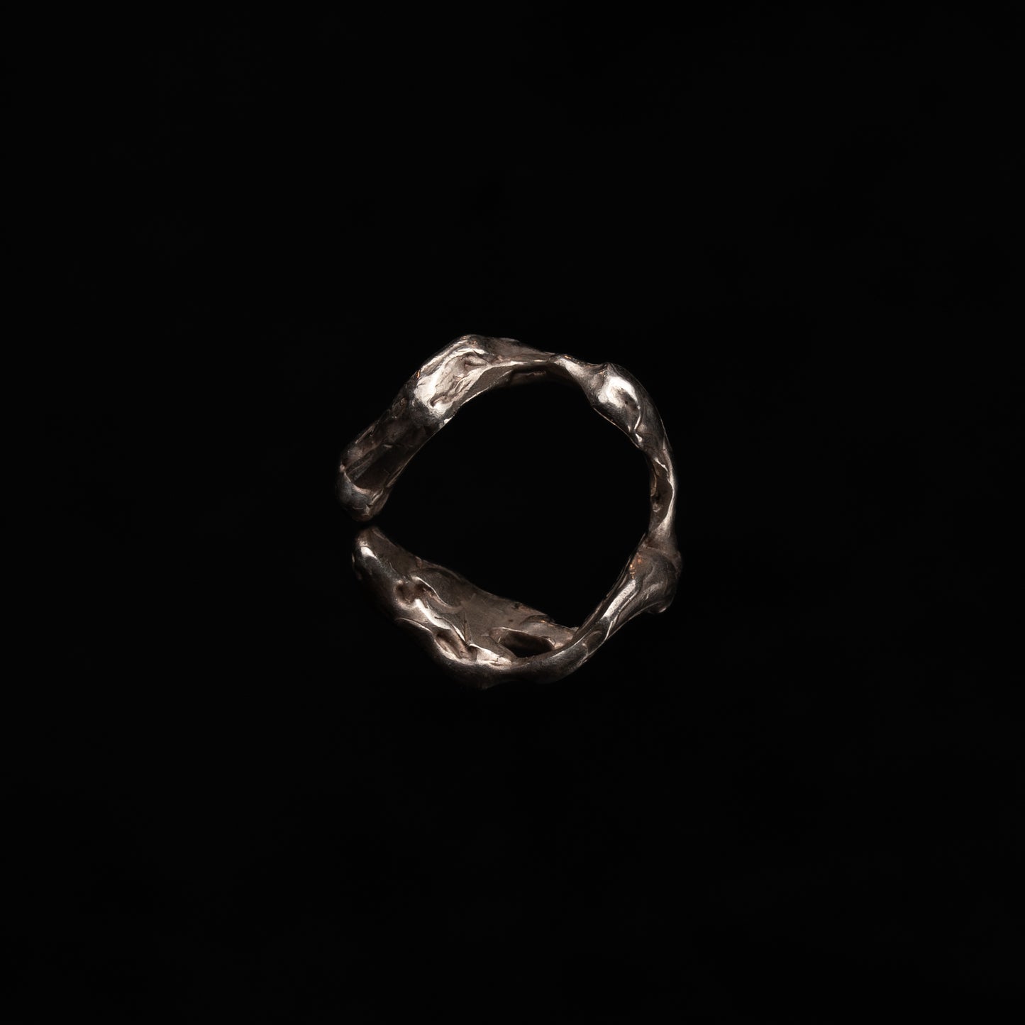 R20 (The Folded Silhouette Ring)