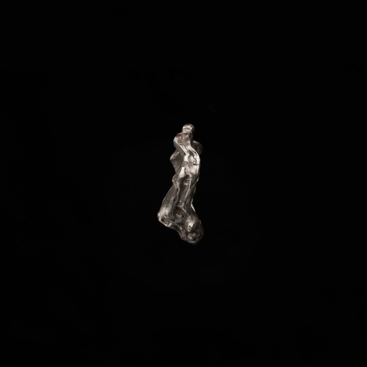R64 (The Undulating Wave Ring)
