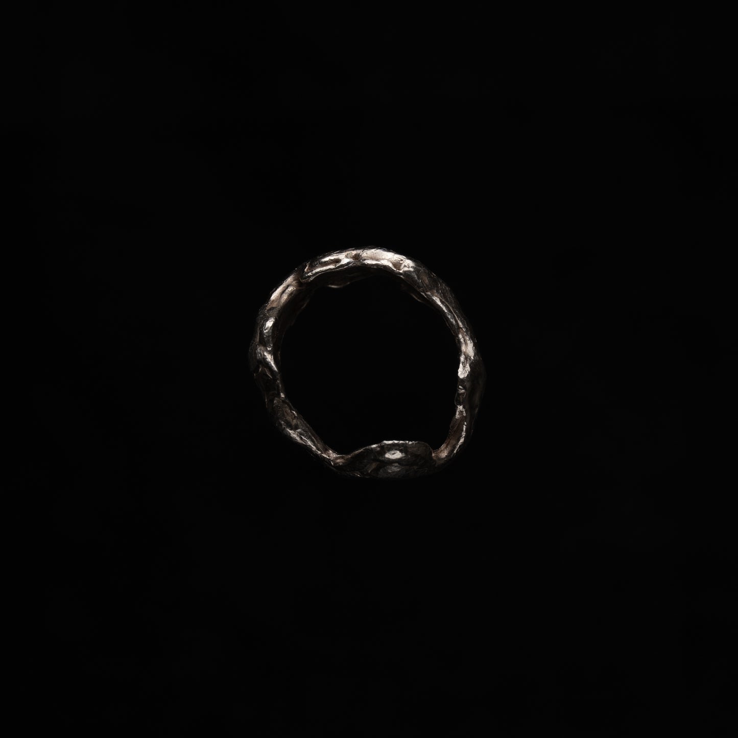 R66 (The Asymmetric Arc Ring)