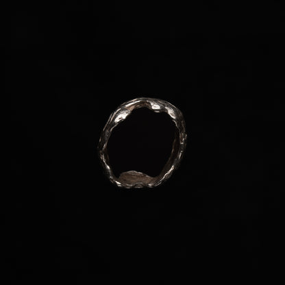 R66 (The Asymmetric Arc Ring)