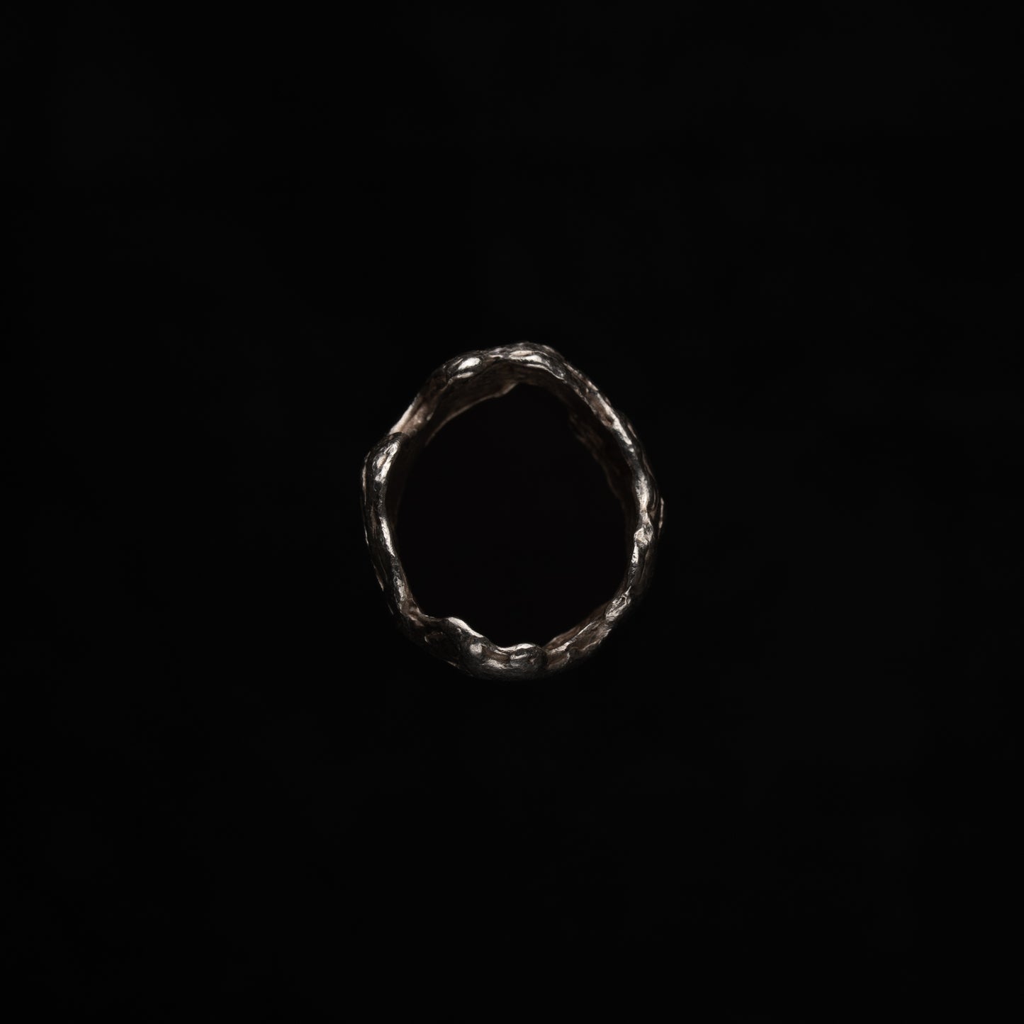 R66 (The Asymmetric Arc Ring)