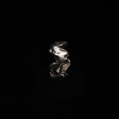 R66 (The Asymmetric Arc Ring)