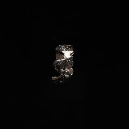 R66 (The Asymmetric Arc Ring)