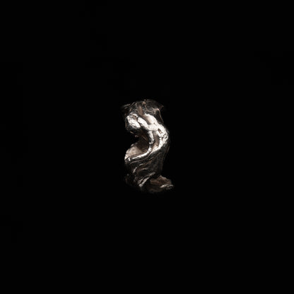 R66 (The Asymmetric Arc Ring)